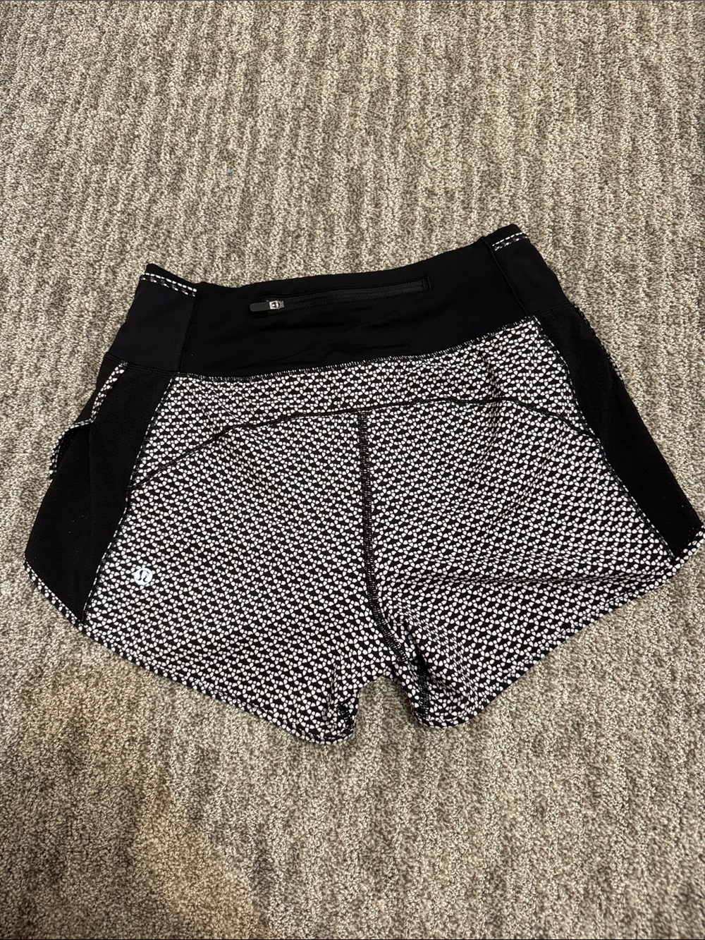 lululemon athletica Black & White Patterned Athletic Shorts - Picture 2 of 2